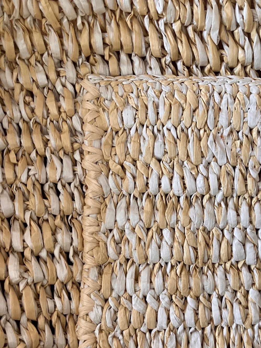 Handwoven raffia shopper bag - Picture 6 of 6